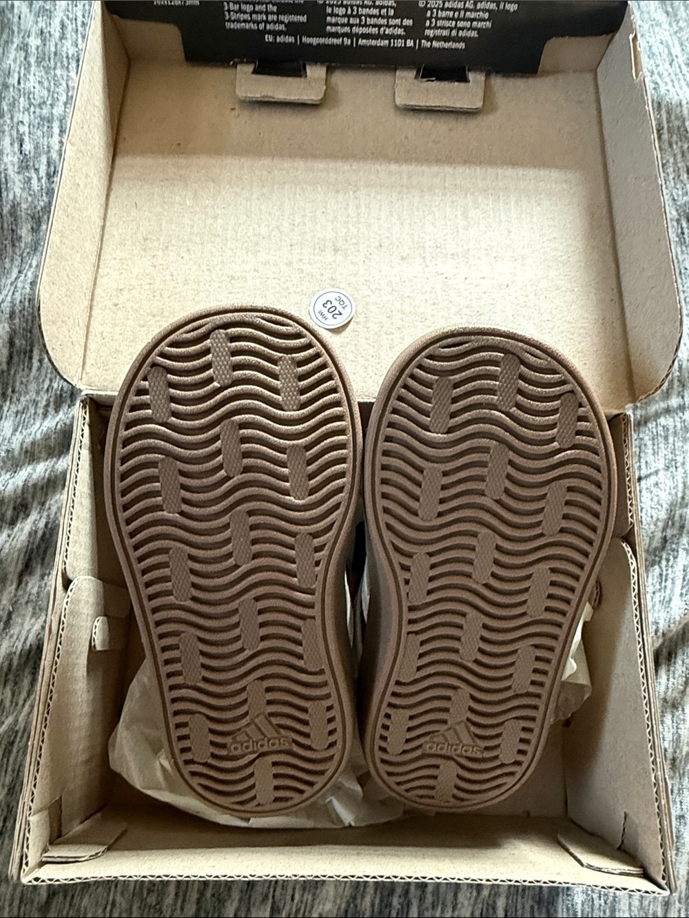 Adidas Black and White VL Court 3.0 CFI Shoe Box - Picture 3 of 5